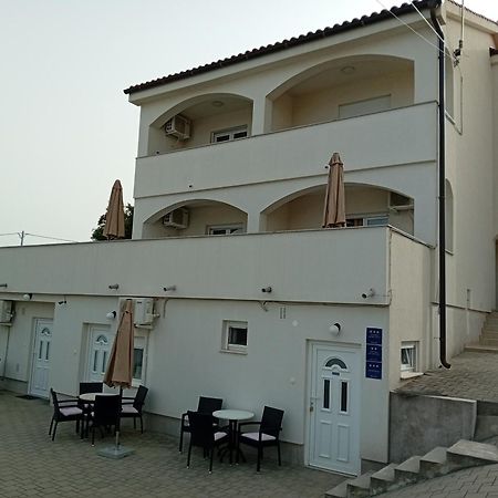 Barbat na Rabu Apartmani Milenij מראה חיצוני תמונה